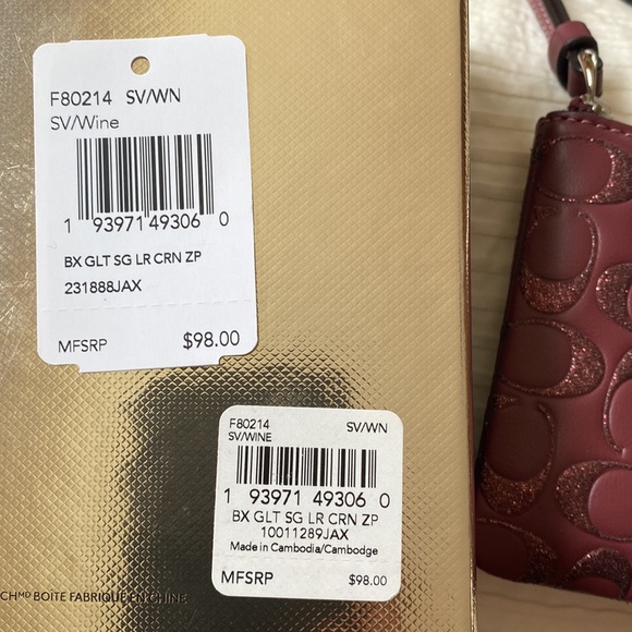 Coach NWT wine color wristlet - Picture 3 of 6